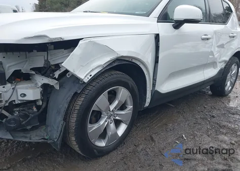 2019 Volvo Xc40 T5 Momentum z USA, uszkodzony, nr VIN YV4162UK6K2140990